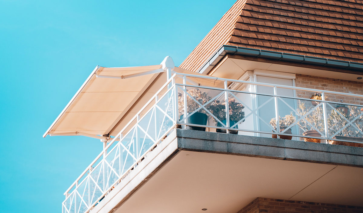Comment cacher le vis-à-vis d'un balcon ? – Blog BUT
