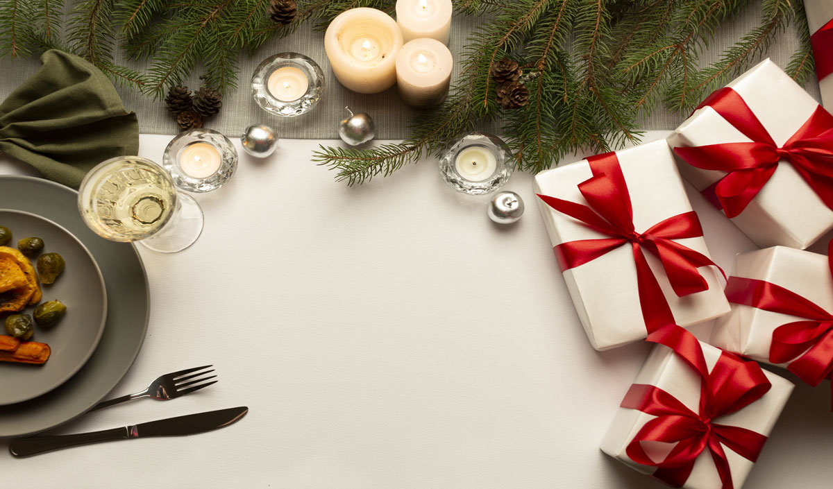 Les 6 éléments essentiels pour une table de Noël réussie