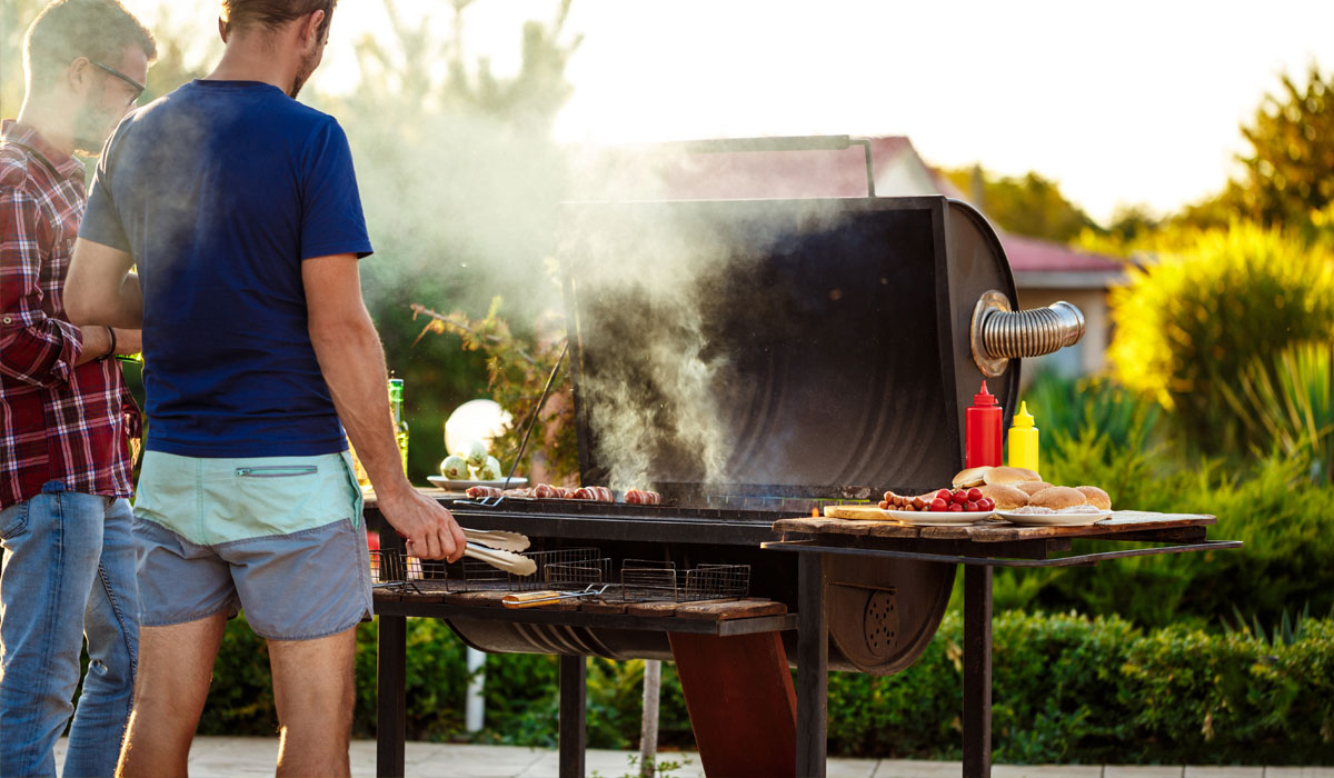 Aménager un coin barbecue dans une zone sécurisée : les règles à suivre !